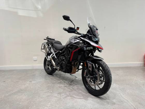 TRIUMPH TIGER 900 GT PRO TRIUMPH TIGER 900 GT PRO